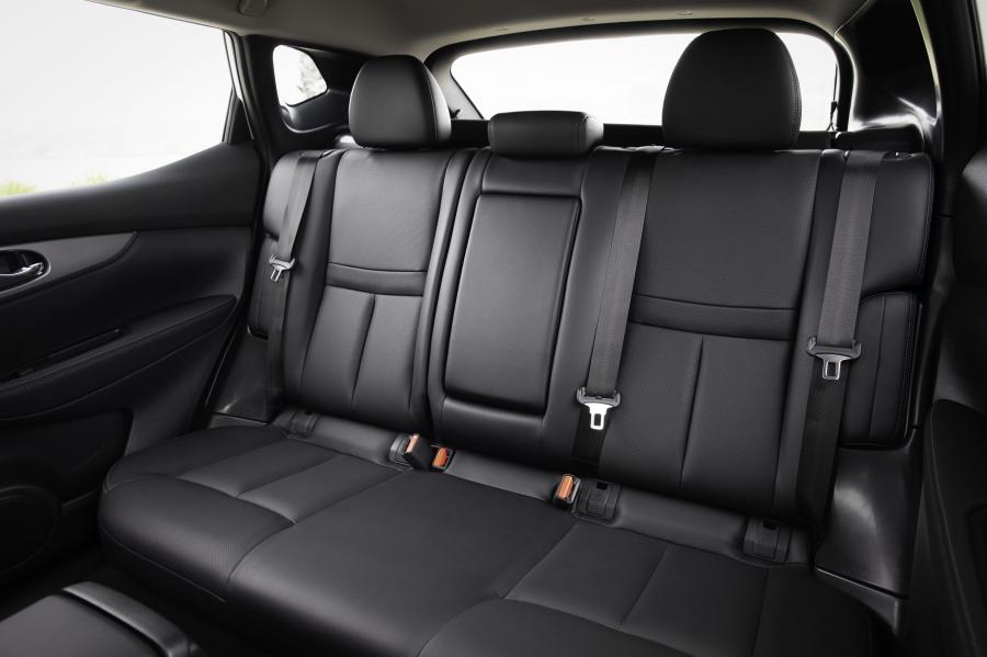 Интерьер Nissan Rogue Sport 2019 года  (фото 29 из 40)